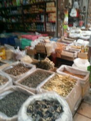 南泰日用品批发市场 二手日用百货淘货攻略与真实体验